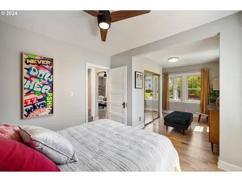 4615 Se 37th Avenue Portland OR 97202