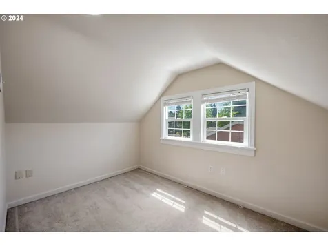 4615 Se 37th Avenue Portland OR 97202