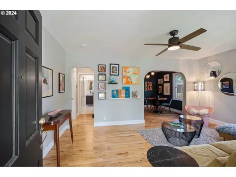 4615 Se 37th Avenue Portland OR 97202