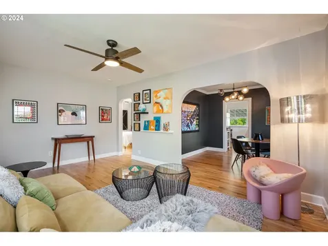 4615 Se 37th Avenue Portland OR 97202