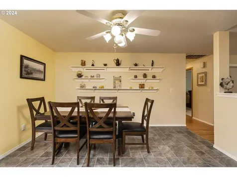 1750 NE Coburn Drive Mcminnville OR 97128