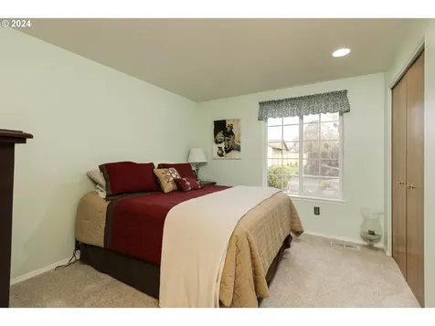 1750 NE Coburn Drive Mcminnville OR 97128