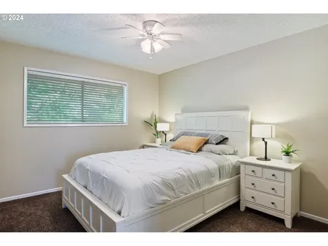 102 Montvale Way Longview WA 98632