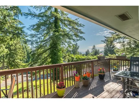 102 Montvale Way Longview WA 98632