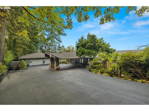 5540 SW Hewett Boulevard Portland OR 97221