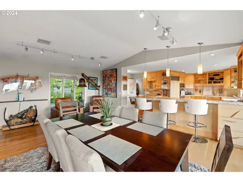 5540 SW Hewett Boulevard Portland OR 97221