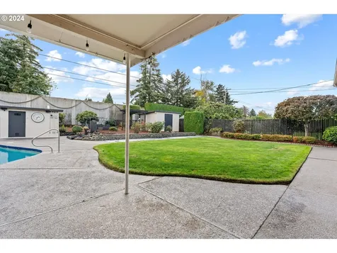 14230 NE Rose Parkway Portland OR 97230