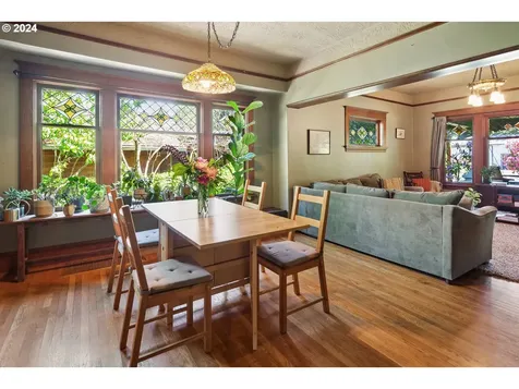 7603 SE Ellis Street Portland OR 97206