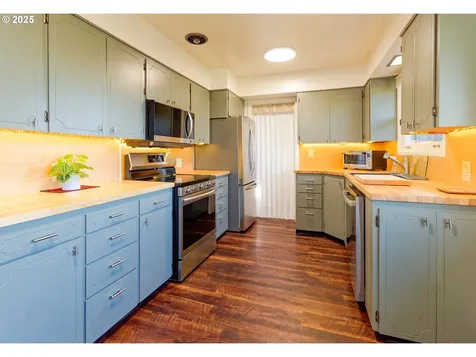 6312 SW Lesser Way Portland OR 97219