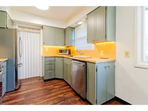 6312 SW Lesser Way Portland OR 97219
