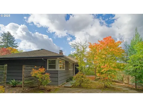 6312 SW Lesser Way Portland OR 97219