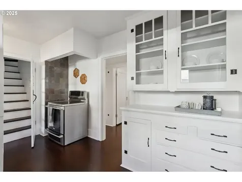 6012 NE 6th Avenue Portland OR 97211