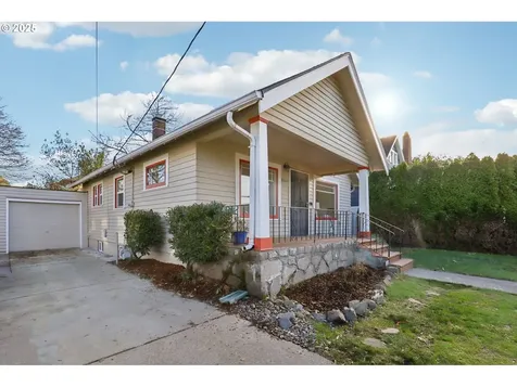 6012 NE 6th Avenue Portland OR 97211