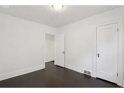 6012 NE 6th Avenue Portland OR 97211