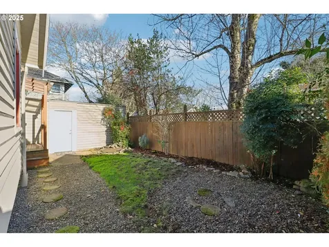 6012 NE 6th Avenue Portland OR 97211
