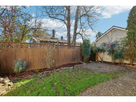 6012 NE 6th Avenue Portland OR 97211