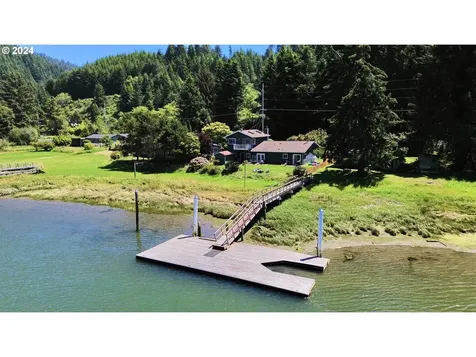 4587 E Alsea Highway Waldport OR 97394