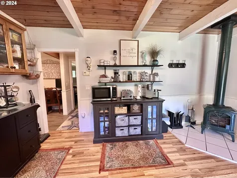 4587 E Alsea Highway Waldport OR 97394