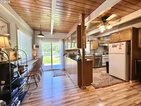 4587 E Alsea Highway Waldport OR 97394