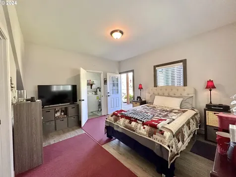 4587 E Alsea Highway Waldport OR 97394