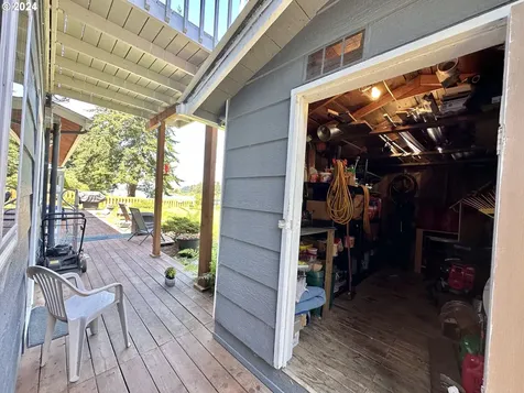 4587 E Alsea Highway Waldport OR 97394