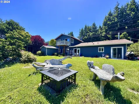 4587 E Alsea Highway Waldport OR 97394