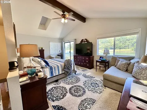 4587 E Alsea Highway Waldport OR 97394