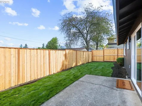 42 SE 74th Avenue Portland OR 97215