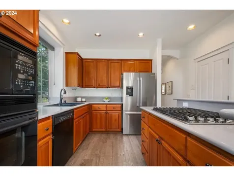 17278 NW Sandpines Lane Beaverton OR 97006