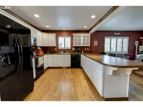 609 Se Acacia Lane Gresham OR 97080
