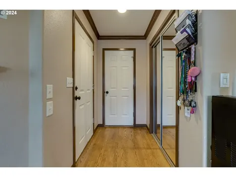 609 Se Acacia Lane Gresham OR 97080