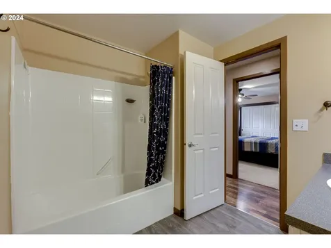 609 Se Acacia Lane Gresham OR 97080