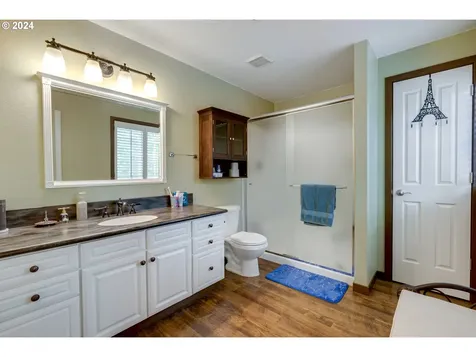 609 Se Acacia Lane Gresham OR 97080