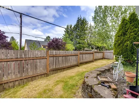 609 Se Acacia Lane Gresham OR 97080