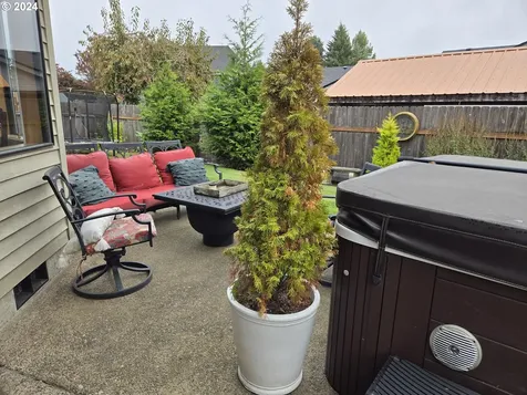 1078 N Grant Street Canby OR 97013