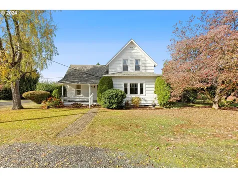407 NW Zobrist Street Estacada OR 97023
