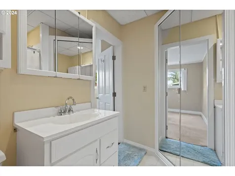 407 NW Zobrist Street Estacada OR 97023