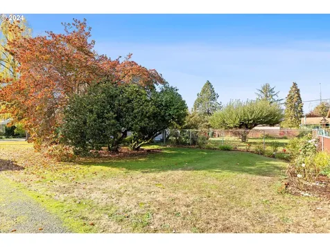 407 NW Zobrist Street Estacada OR 97023