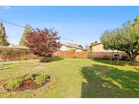 407 NW Zobrist Street Estacada OR 97023
