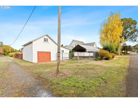 407 NW Zobrist Street Estacada OR 97023