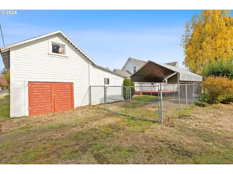 407 NW Zobrist Street Estacada OR 97023