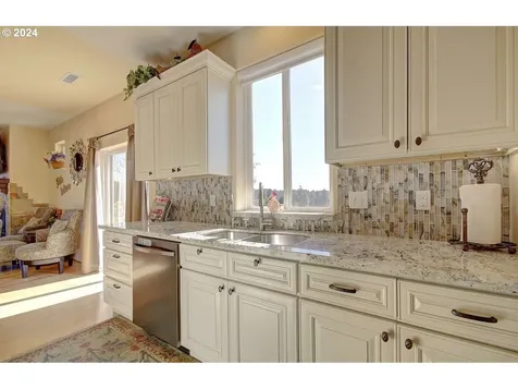 36403 NE 127th Avenue La Center WA 98629
