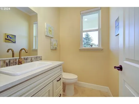 36403 NE 127th Avenue La Center WA 98629
