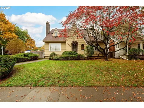 1935 N Willamette Boulevard Portland OR 97217