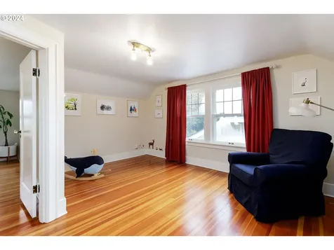 1935 N Willamette Boulevard Portland OR 97217