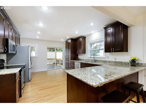1935 N Willamette Boulevard Portland OR 97217
