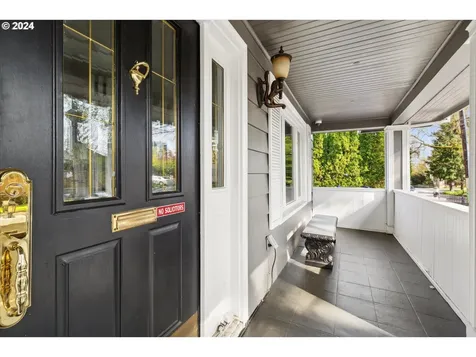35 Se 32nd Avenue Portland OR 97214