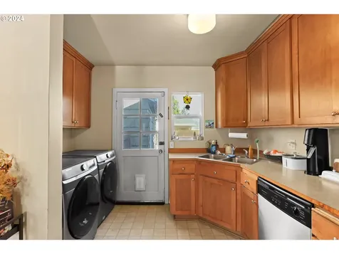 2808 E 25th Street Vancouver WA 98661