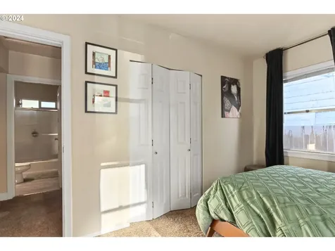 2808 E 25th Street Vancouver WA 98661