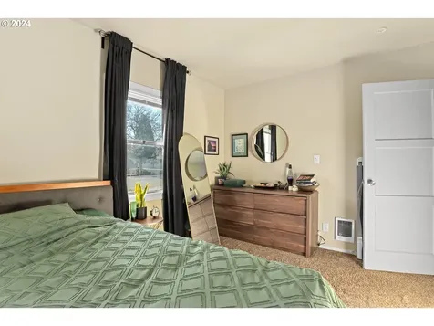 2808 E 25th Street Vancouver WA 98661